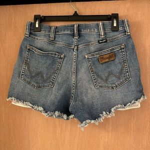 Wrangler Denim Shorts size 5 29”